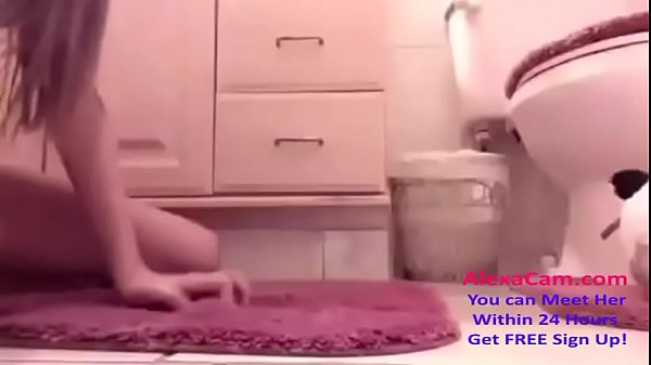 see this what a horny fucking sexy Pakistani girl live